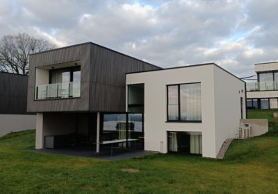 Des villas PREMIUM au Golden Lakes Village ! (BE-6440)